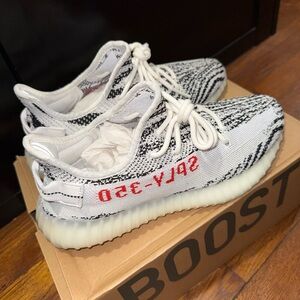Adidas Yeezy Boost 350 V2 - Zebra